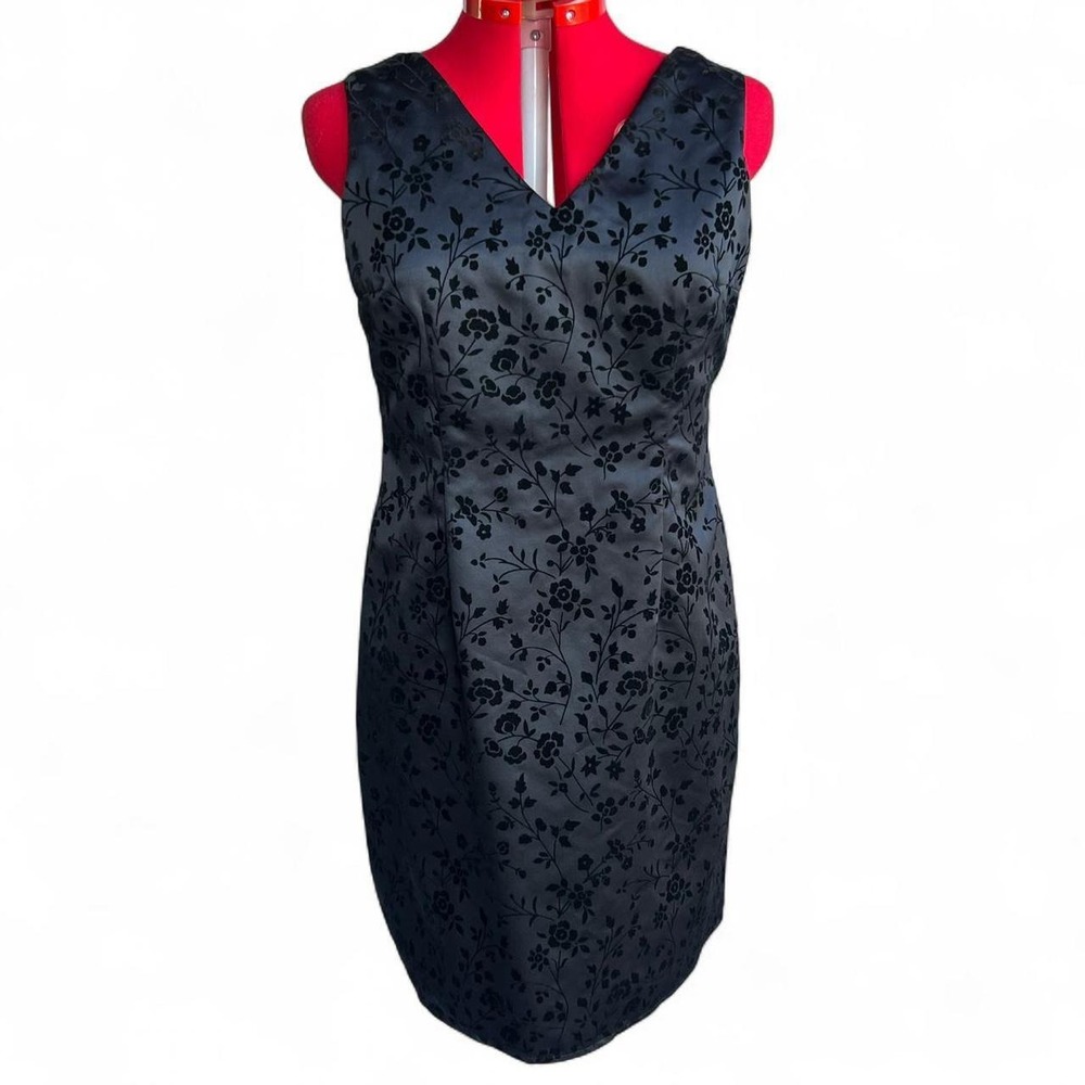 Vintage Adrianna Papell Sleeveless Little Black Dress With Velvet Floral Size 12